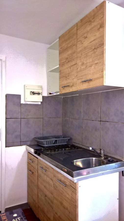 Logement climatisé avec jardin et parking pour 2 personnes en bord de plage La Ciotat Exterior foto