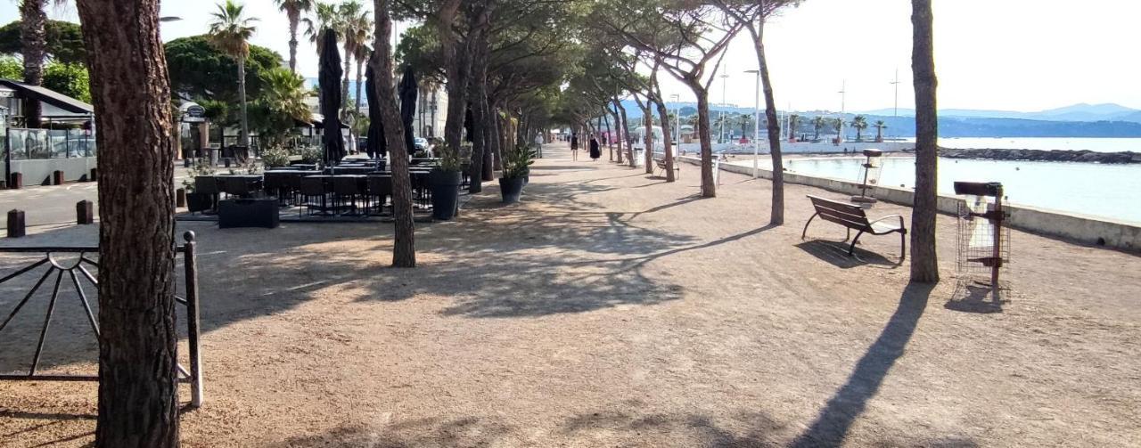 Logement climatisé avec jardin et parking pour 2 personnes en bord de plage La Ciotat Exterior foto