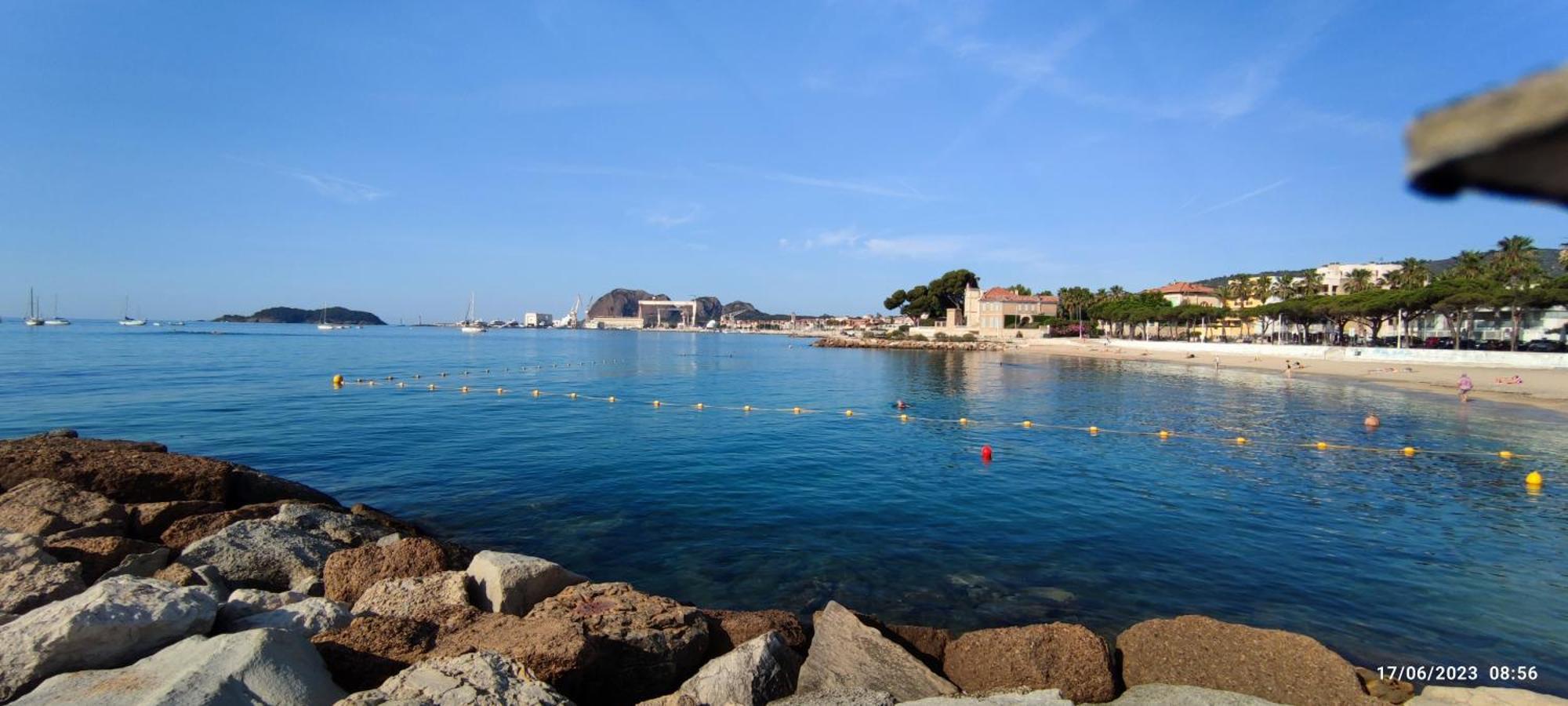 Logement climatisé avec jardin et parking pour 2 personnes en bord de plage La Ciotat Exterior foto